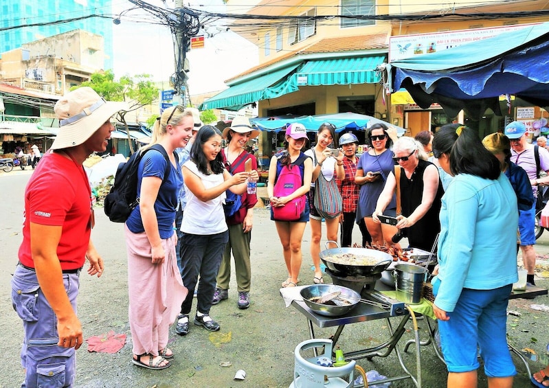 Small-Group Ho Chi Minh Discovery Full-Day Tour