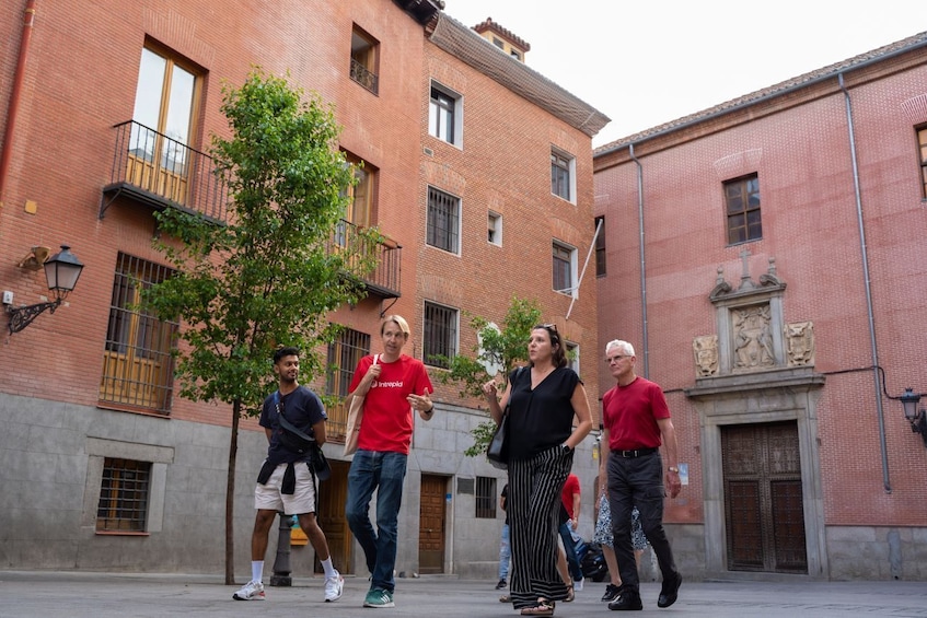 Evening Madrid Tapas & Wine Adventure with a Local