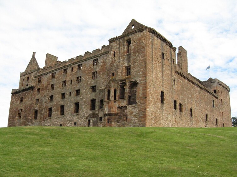 Small-Group Outlander Adventure Full Day Tour