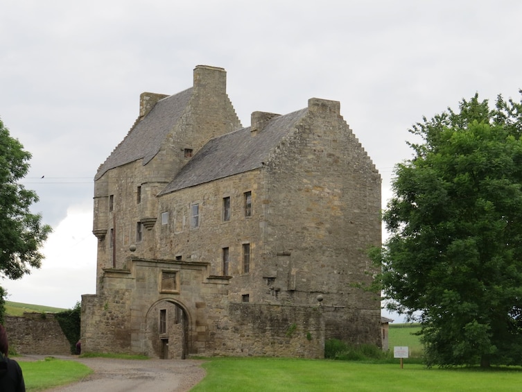 Small-Group Outlander Adventure Full Day Tour
