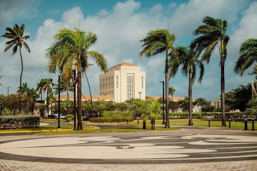 Rum Tasting Tour at Casa BacardÍ 