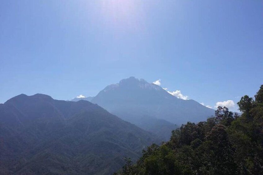 The view of Gunung Kinabalu