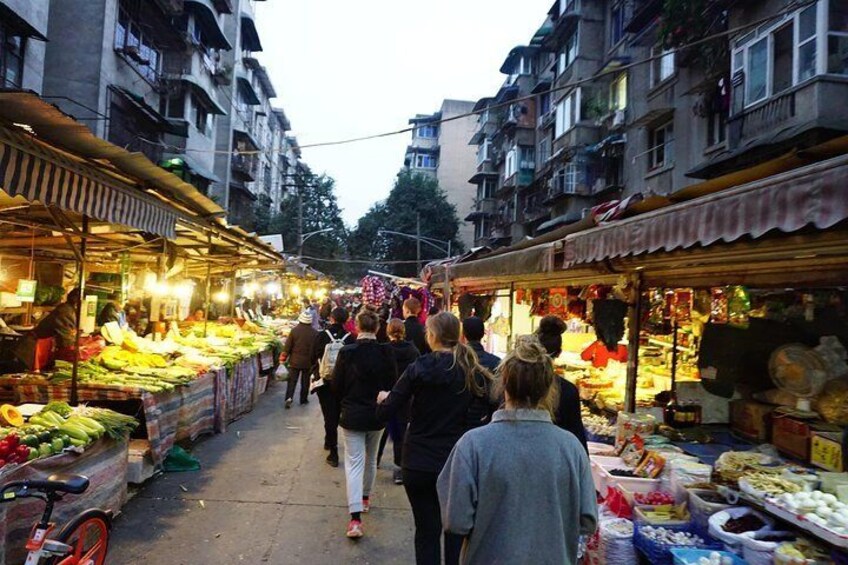 Half-Day Chinese Bun Cooking Class with Local Spice Market Visit