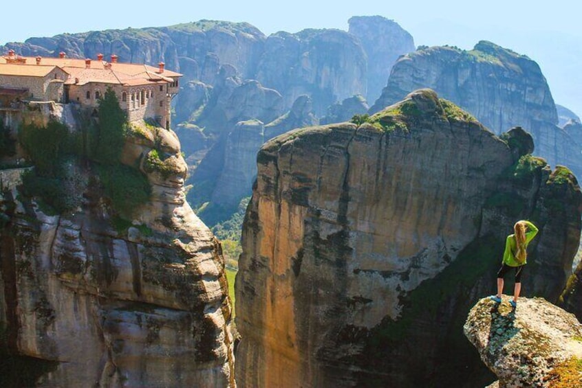 Athens:Meteora DayTrip English or Spanish & Lunch by Local agency