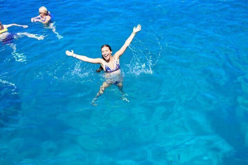 All Day Cruise -3 Islands to Agistri,Moni, Aegina with lunch and drinks included