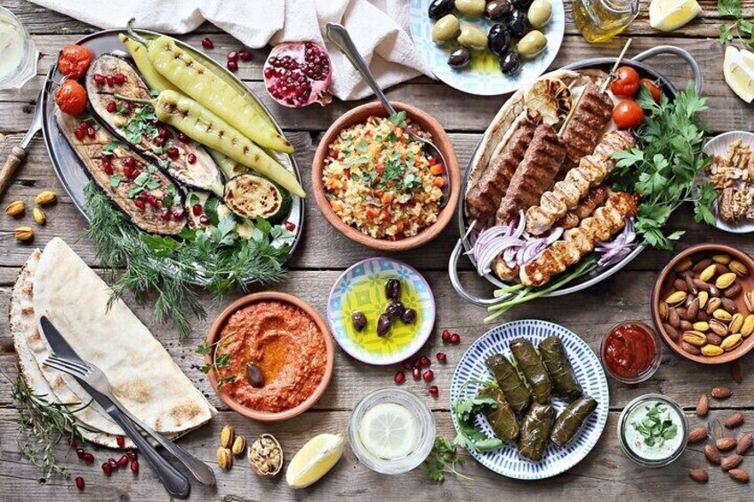 Full meze lunch with drinks included
