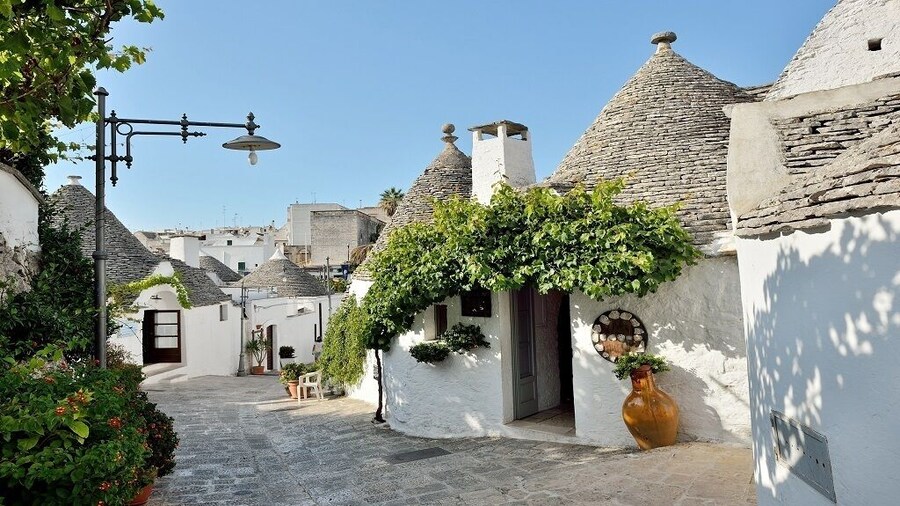 Trulli of Alberobello Tour from Matera