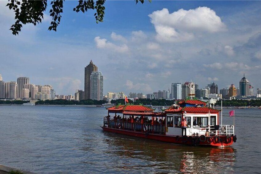 Songhua river boat tour