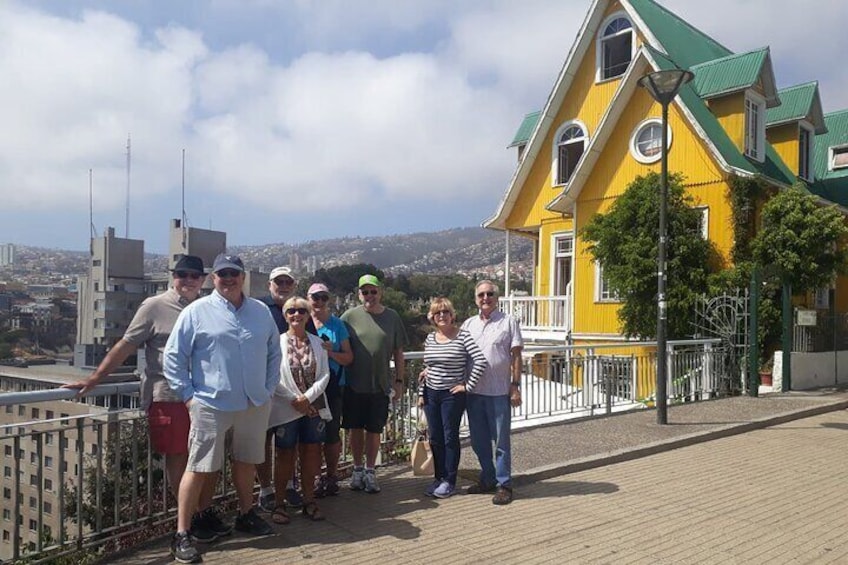 Full Day Tour Valparaiso - Vina del Mar and Casablanca Valley from Santiago
