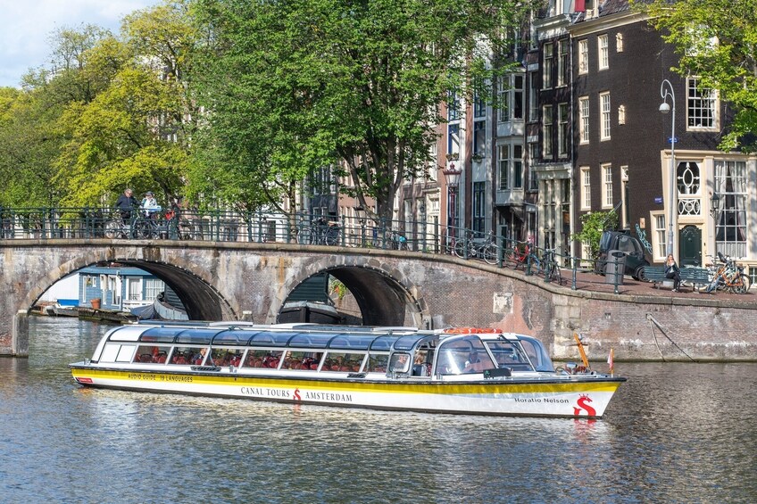 Åpne bilde 1 av 8. 100 Highlights Canal Cruise with Audio Guide