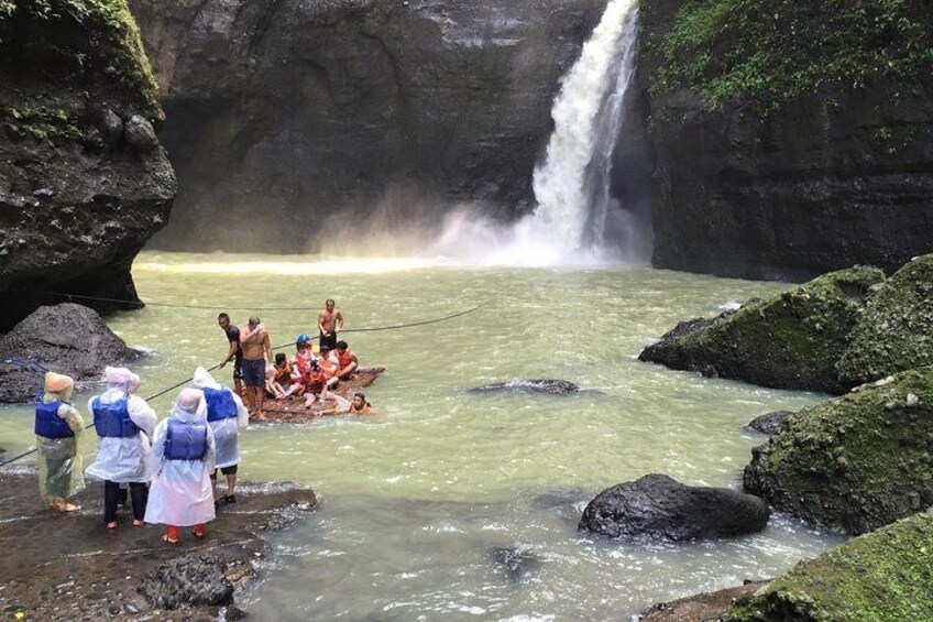 Taal Volcano Eruption Sightseeing and Pagsanjan Falls (2-in-1 Tour from Manila)