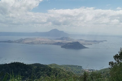 Taal Volcano Eruption Sightseeing and Pagsanjan Falls (2-in-1 Tour from Man...