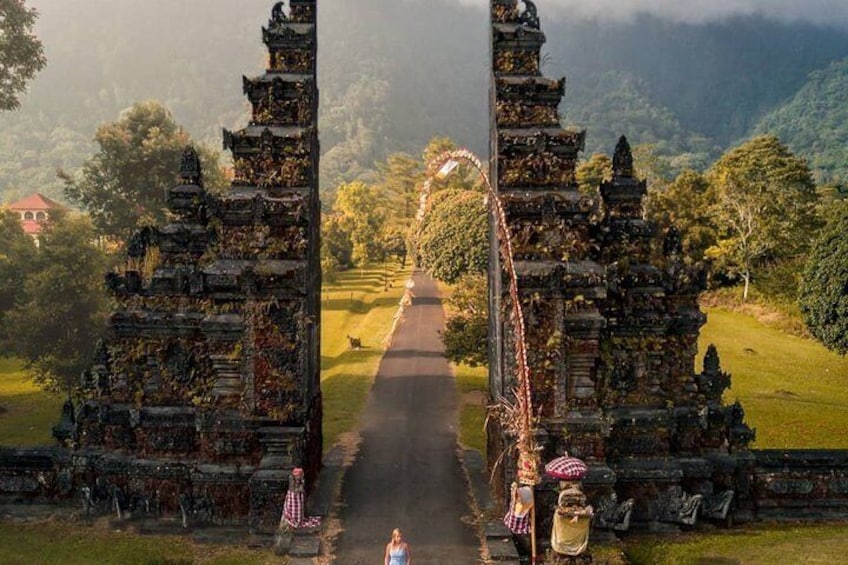 Handara Gate