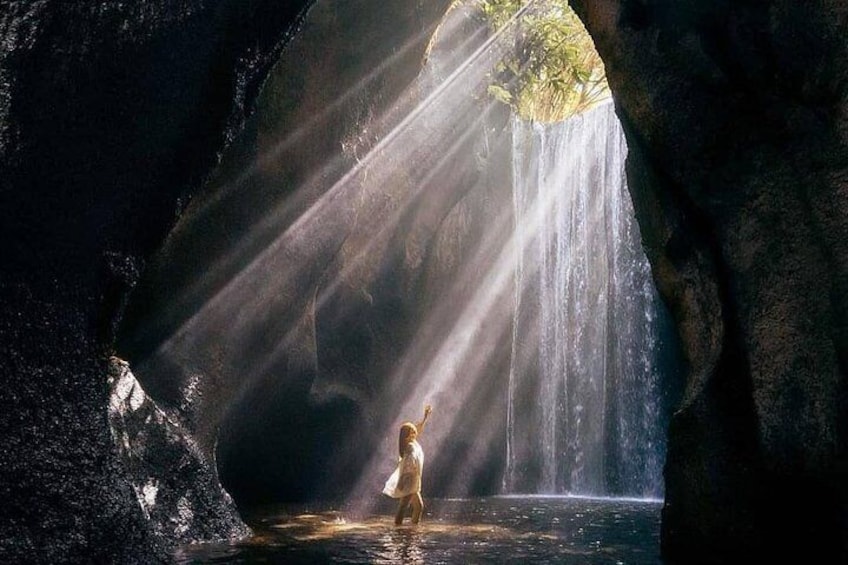 Tukad Cepung Waterfall 