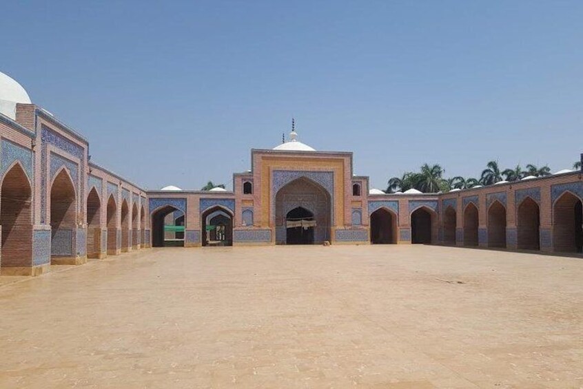 Named after the Mughal Emperor Shah Jahan, the Shah Jahan Mosque is one of the most beautiful mosques in the World and also a UNESCO World Heritage 