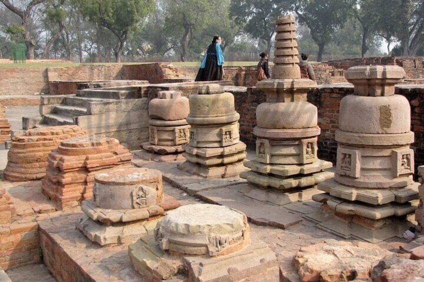 Varanasi city, Ramnagar Fort & Sarnath sightseeing with monuments entrances