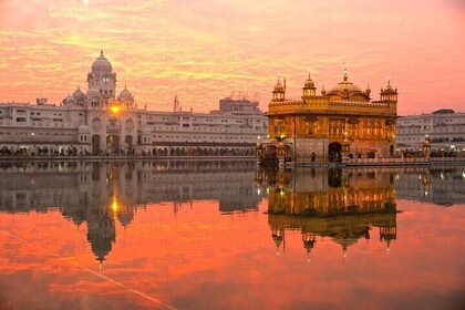 Amritsar: Golden Temples & Historic Sites Tour