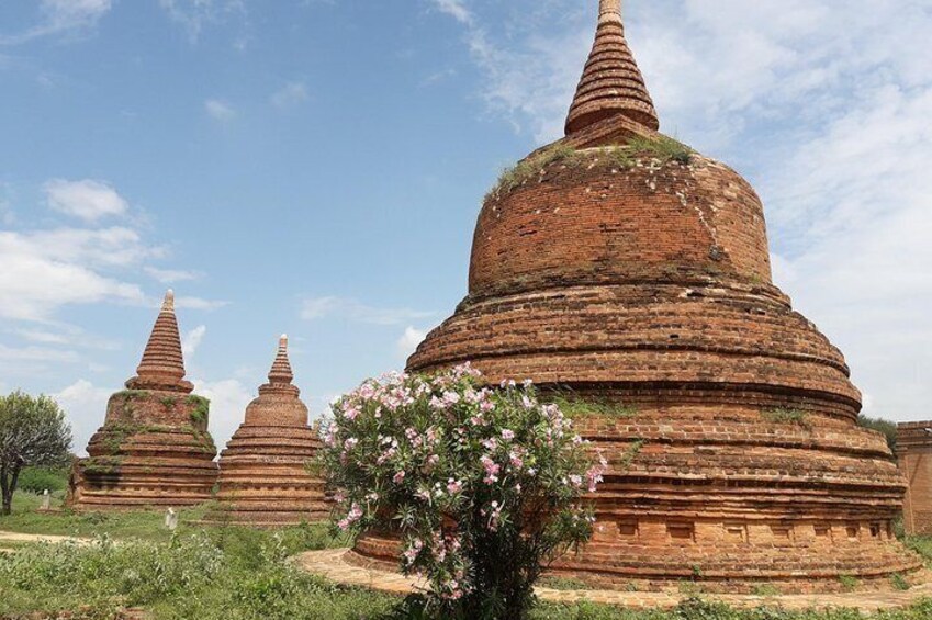 Bagan Sightseeing Tour by Private Guide and Car