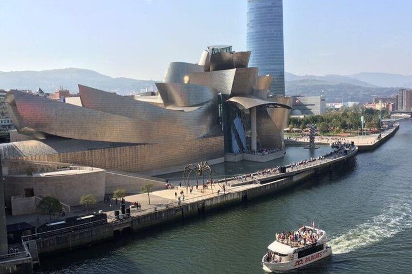 Bilbao,Guggenheim and Gaztelugatxe small group tour, lunch included