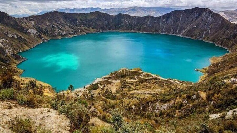 6 Days: Quito, Otavalo, Amazon, Tungurahua, Quilotoa, Cotopaxi...