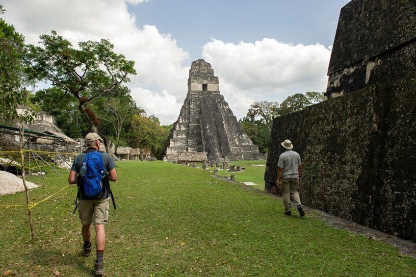 Tikal Day Trip by Air from Antigua with Lunch