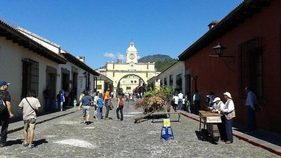 Street of the Arch - Antigua