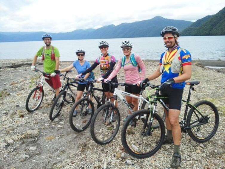 Lake Shikotsu Mountain Bike Tour from Sapporo