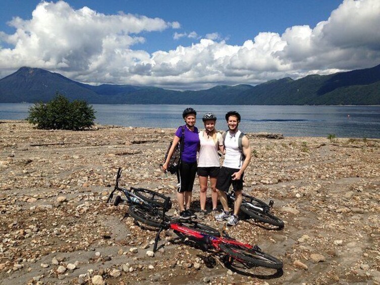 Lake Shikotsu Mountain Bike Tour from Sapporo