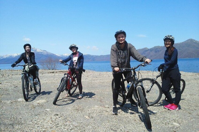 Lake Shikotsu Mountain Bike Tour from Sapporo