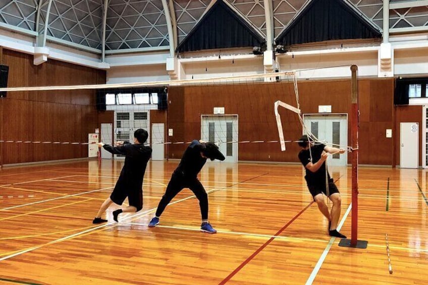 Volleyball in Osaka with local players!