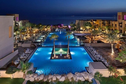 Day use with Lunch at Dead Sea (5 stars resort) Private transport