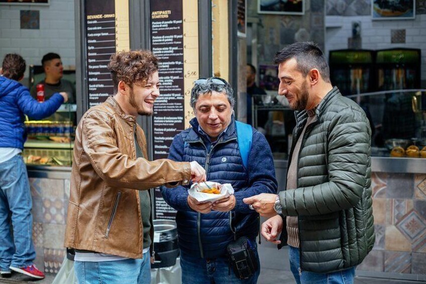 Try the classics: cannoli and espresso in your private tour
