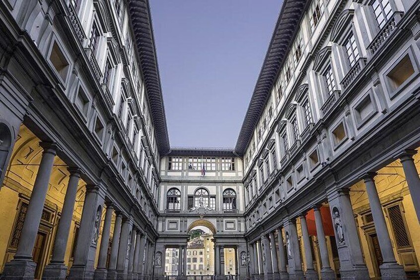 Uffizi Gallery Private Tour with 5 Stars Guide