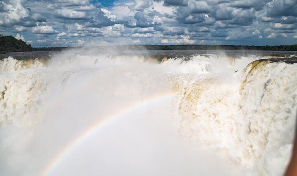 Iguazu Falls: Visit to Argentinian and Brazilian Side in two days