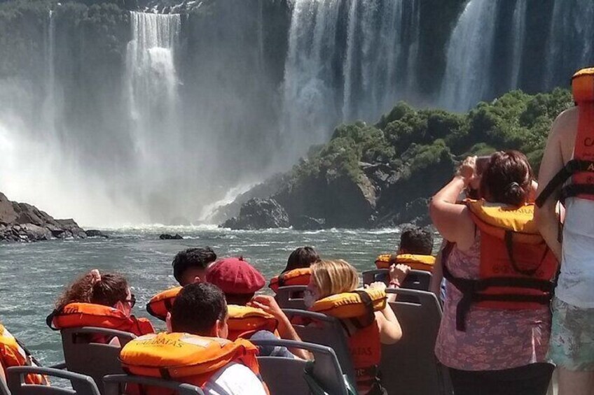 Gran Aventura Iguazu Falls: 4WD Ride & Boat Navigation in Iguazu