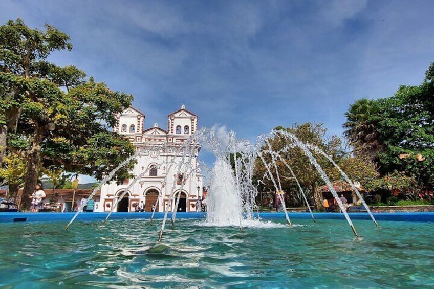 Private Tour To Guatape From Medellin