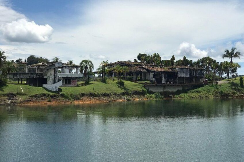 Private Tour To Guatape From Medellin