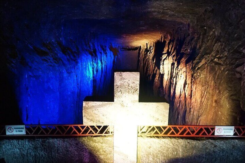 Tour to the Salt Cathedral of Zipaquirá - Hotel Pickup + Tickets