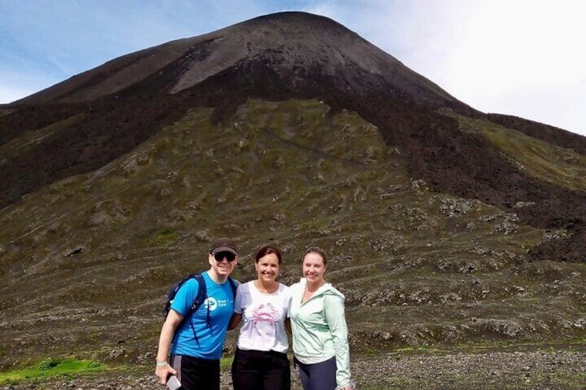 Day Tour to Pacaya Volcano from Antigua Guatemala on Private Vehicle