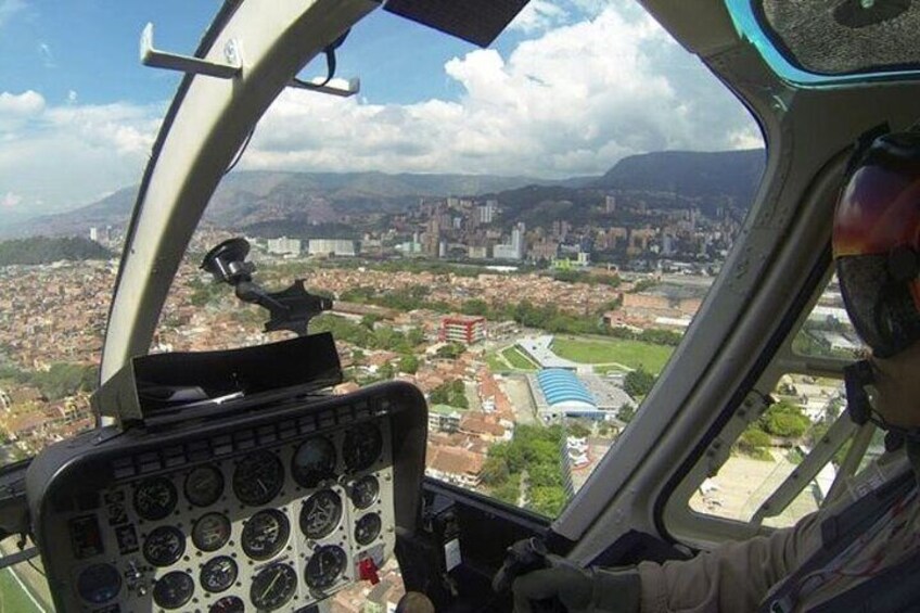 2-Hour Helicopter Flight Overseeing Medellin