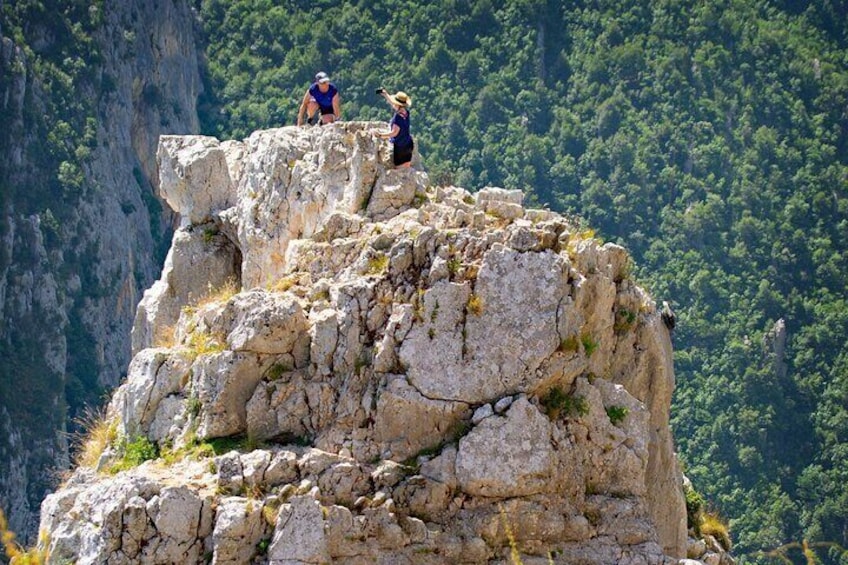 Hiking day tour of Bovilla Lake & Gamti Mountain from Tirana