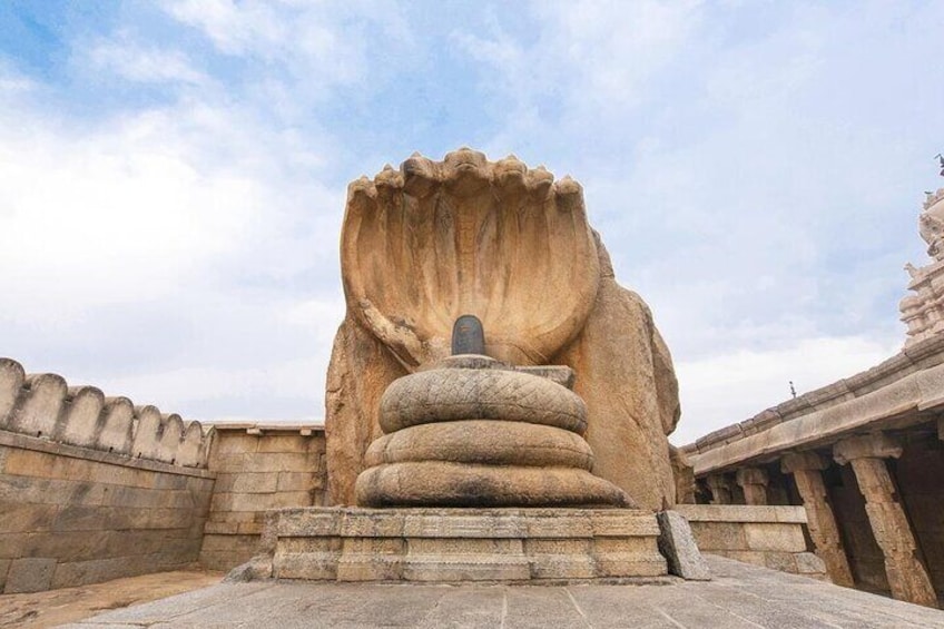 Excursion to visit Lepakshi Temple & Nandi Hills from Bangalore