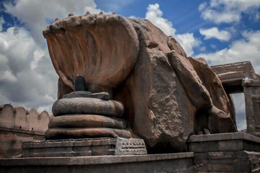 Excursion to visit Lepakshi Temple & Nandi Hills from Bangalore