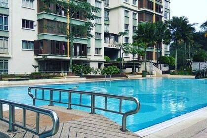 Fun Swimming Lesson with Certified Guider around Kuala Lumpur