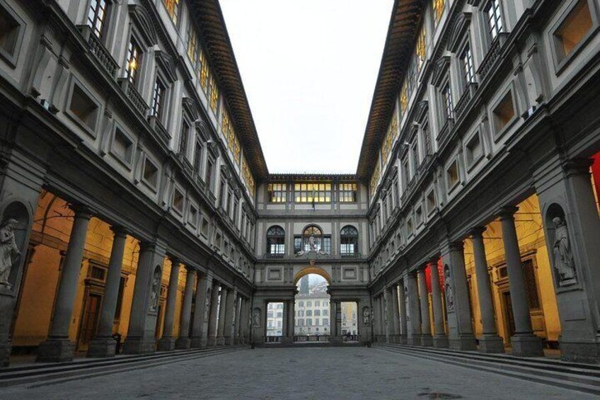 Early Access: Guided Uffizi Gallery Tour with Skip-the-Line Ticket