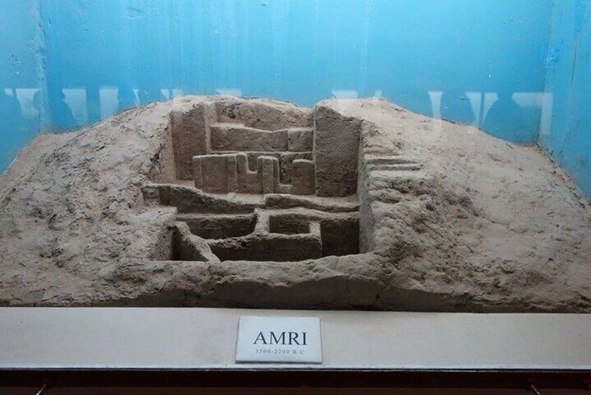 Model of Amri settlement at Museum Amri is an ancient settlement in modern-day Sindh, Pakistan, that goes back to 3600 BCE. The site is located south of Mohenjo Daro on Hyderabad-Dadu Road 