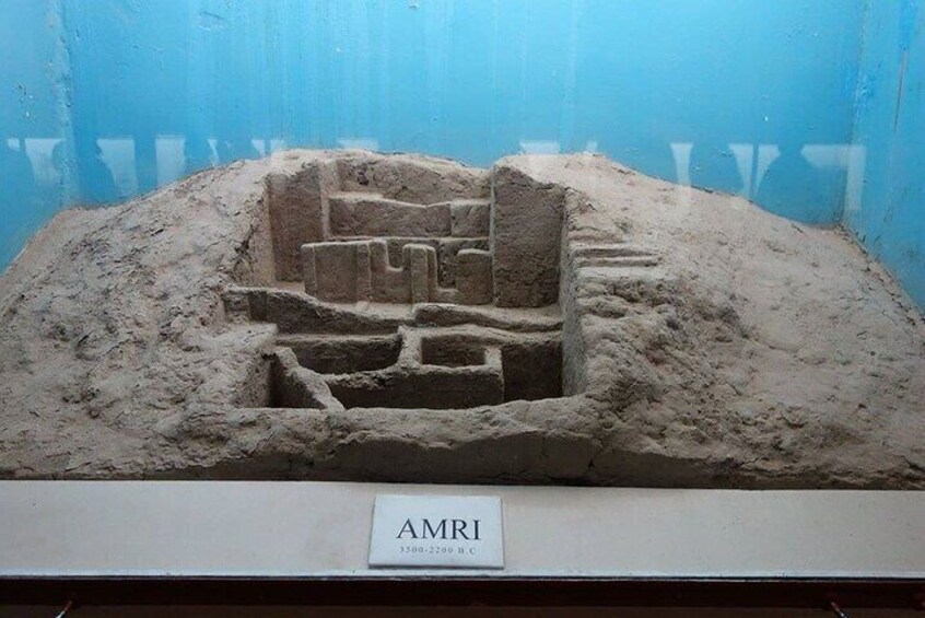 Model of Amri settlement at Museum Amri is an ancient settlement in modern-day Sindh, Pakistan, that goes back to 3600 BCE. The site is located south of Mohenjo Daro on Hyderabad-Dadu Road