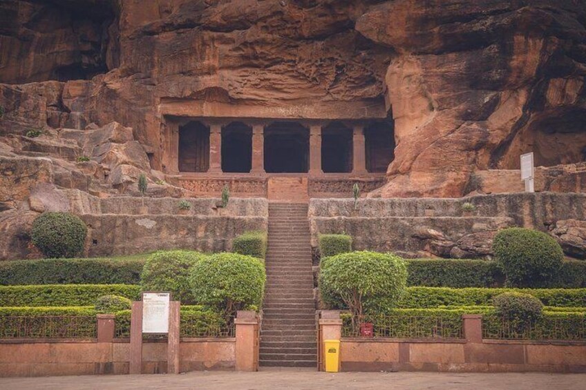 Hyderabad to Badami Tour (3 Days)