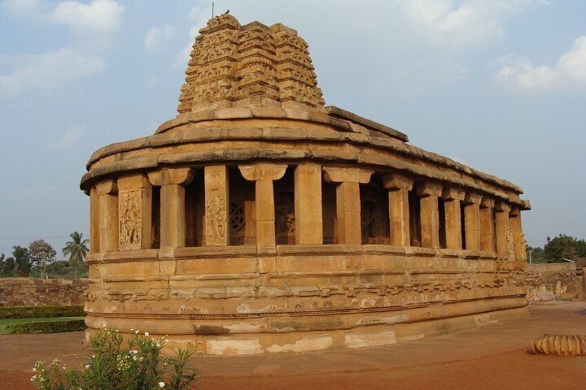 Hyderabad to Badami Tour (3 Days)