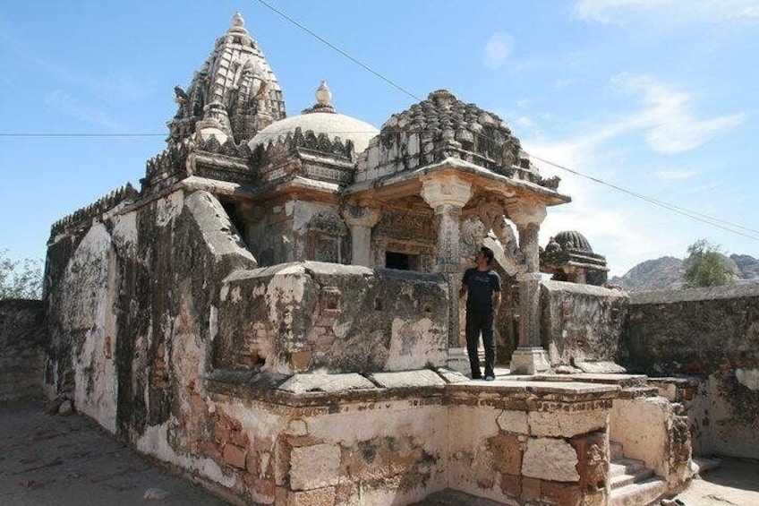 The Jain temple of Nagarparkar lies at the main bazaar area of the Nagarparkar town, locals call it with the name of Bazaar temple, the construction is of 13th century,